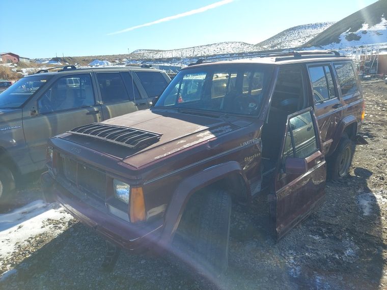 1992 Jeep Cherokee XJ Limited 4.0L 6 Cylinder Automatic Maroon