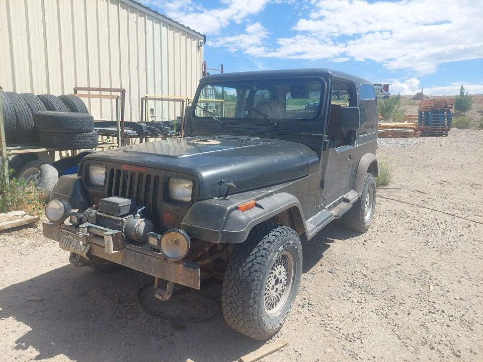 1992 Jeep Wrangler YJ 4.0L Manual Transmission, photo 1 of 6