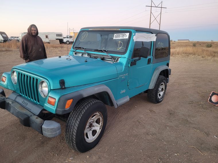 1998 Jeep Wrangler TJ Teal 4.0 Ax15 Hard Top and Doors No rust