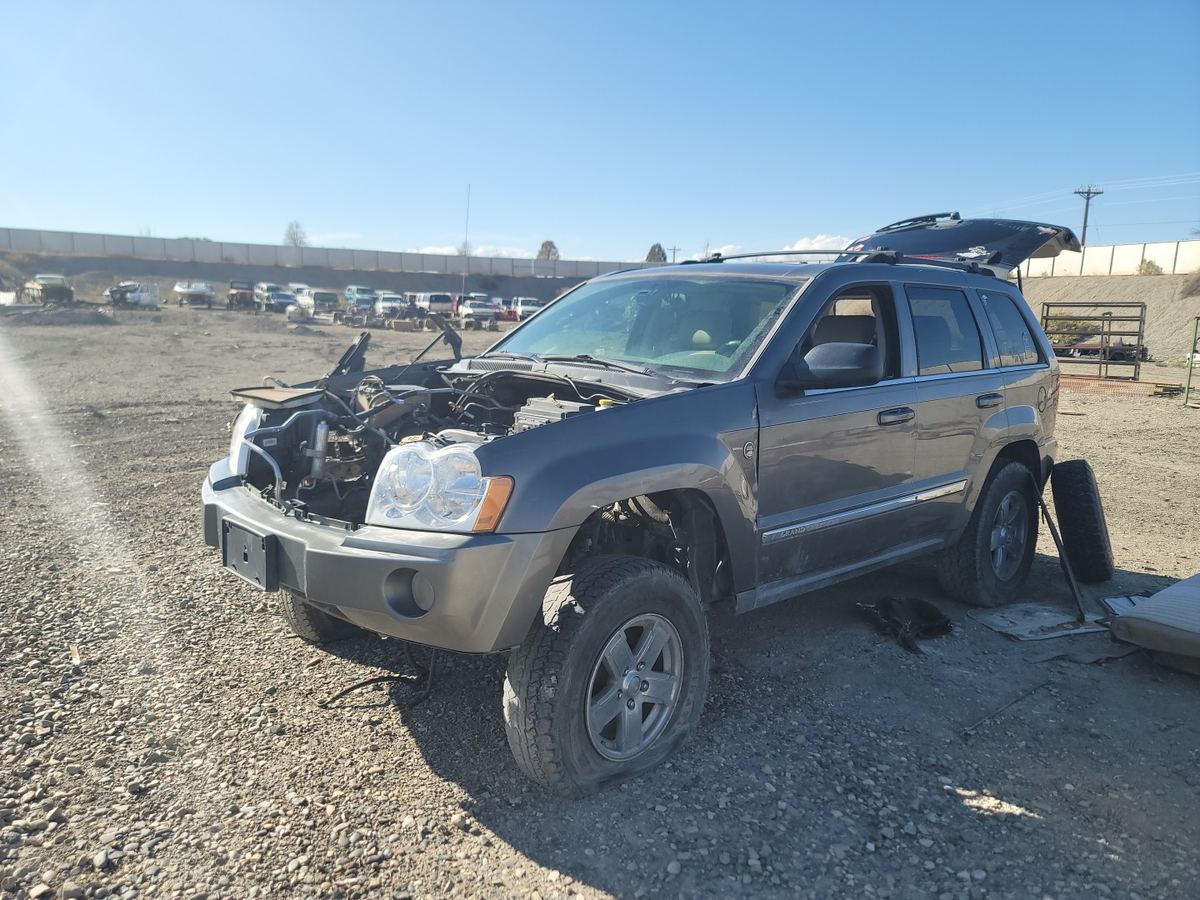 2007 Jeep Grand Cherokee WK with 5.7L Hemi, photo 1 of 3
